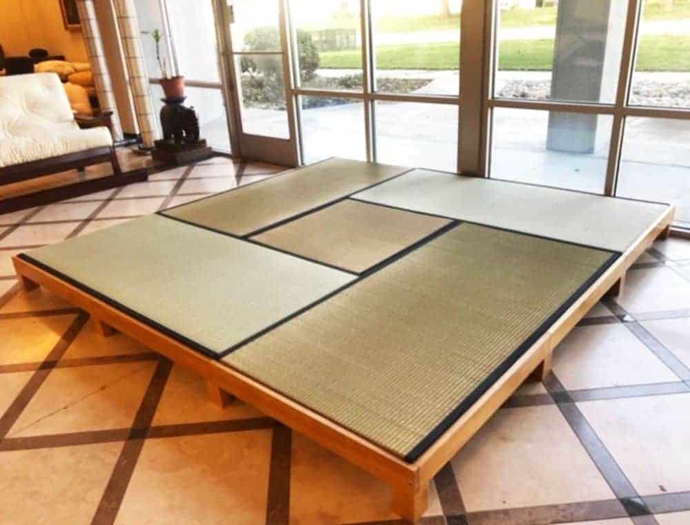 tatami mat floor in the living room